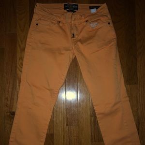 Lucky Jeans!! Size 6! Amazing fit and comfortable
